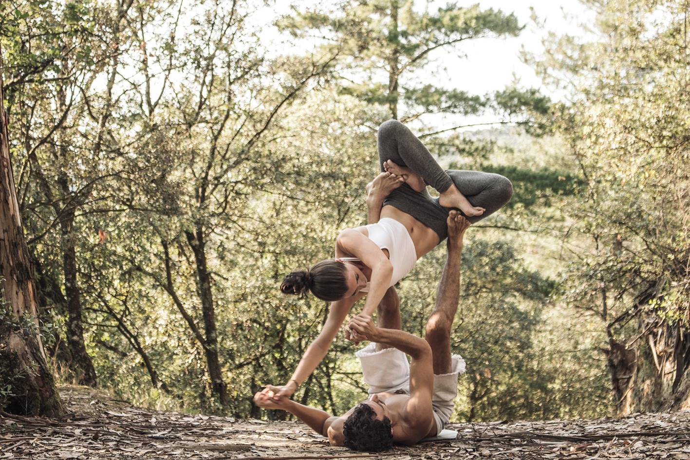 acroyoga paula